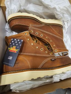 New  Thorogood moc toe tobacco size 9wide