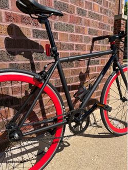 Pure cycle fixie bike like new