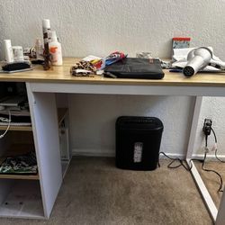 Comouter Desk