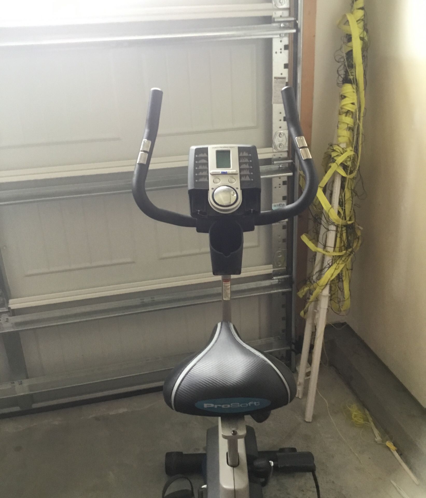 Pro form xp 185 u stationary exercise bike for Sale in High Point NC