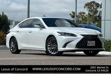 2024 Lexus ES 300h