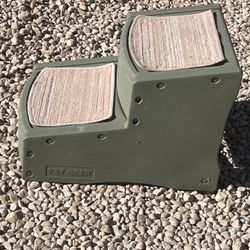 Pet Gear Two-Step Pet Stairs For Dogs & Cats