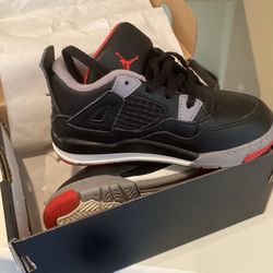 Jordan retro 4s