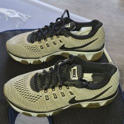 Nike Air Max Tailwind 8 Womens Size 5 Gray Black White Running Shoes Sneakers