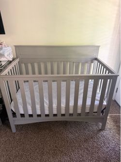 Baby crib