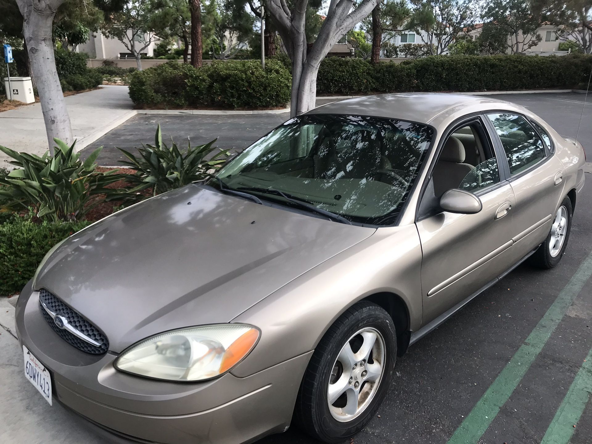 2003 Ford Taurus