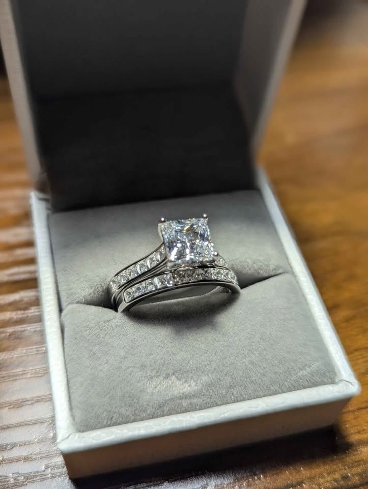 Women's 2pc Engagement Wedding Ring Set Sterling Silver Size 8