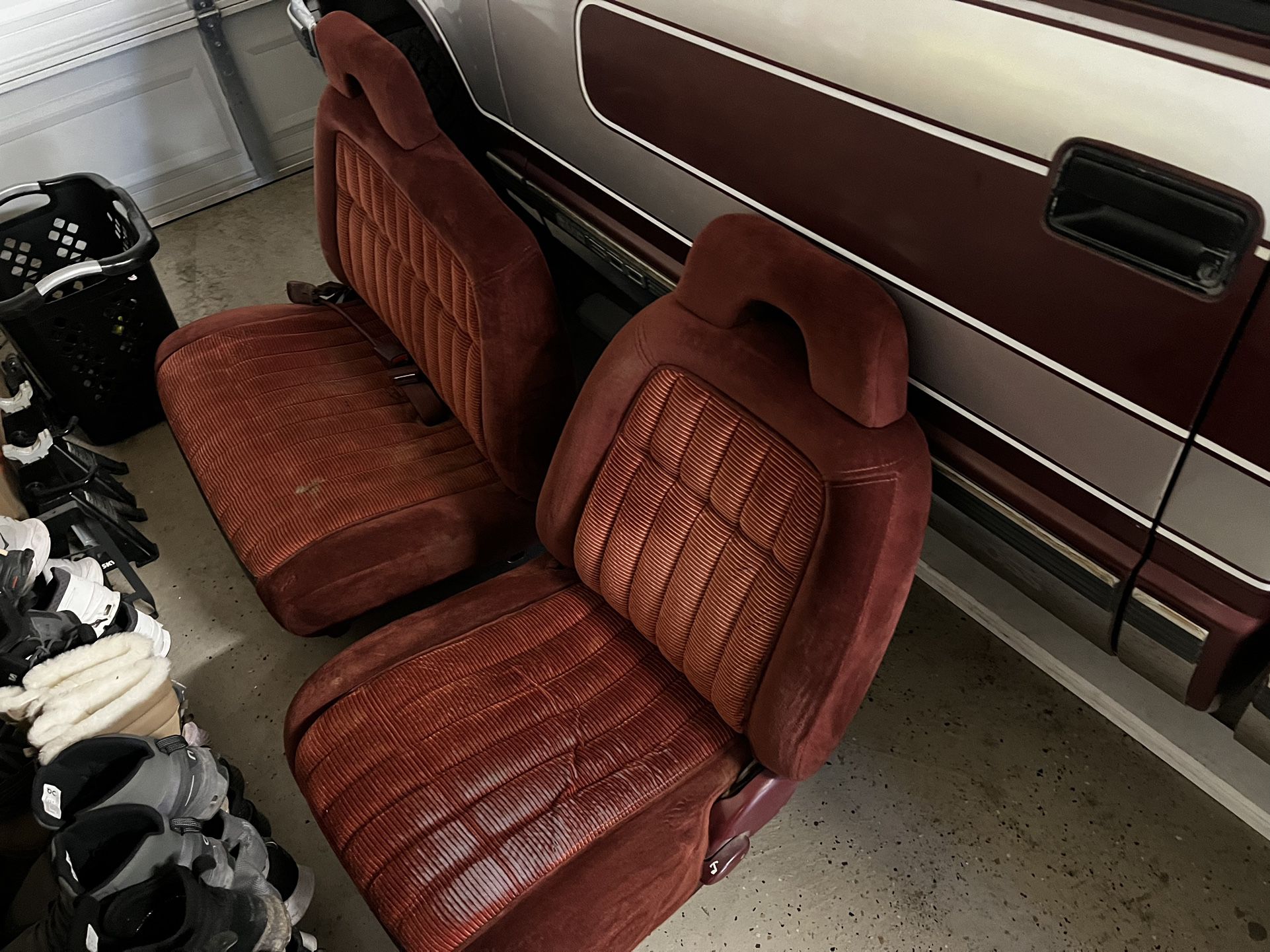 60/40 Bench Seat GMC Chevy