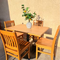 Dining table whith 4 chair