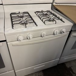 Amana Gas Stove 30”