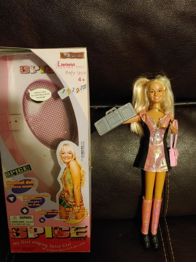 Street Life Spice Girls Emma My First Singing Doll Baby Spice 1998