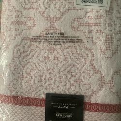  “ Mainstream Home Bath “ Bath Towel 