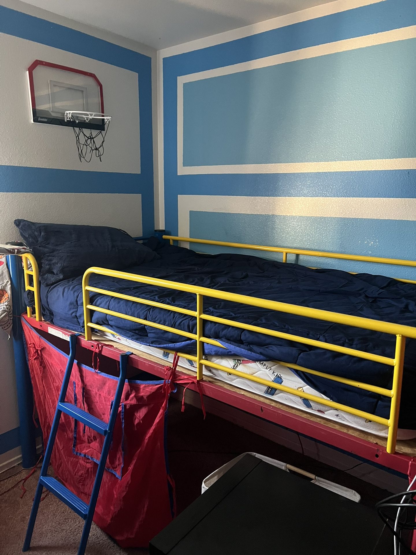 Bunk Bed/ Slide/ Ladder/ Desk