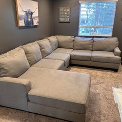 Sectional Sofa / Couch