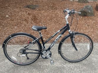 Fuji 1.0 women road bike