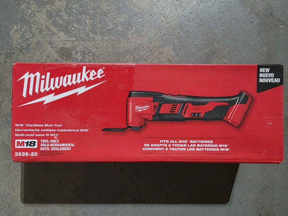 Milwaukee M18 Oscillating Multi-Tool 