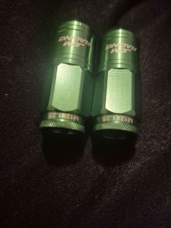 Lug nuts  Aluminum