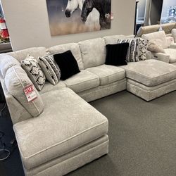 Sectional Couch 