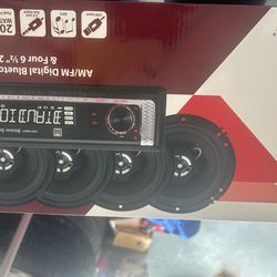 Radio and speaker set