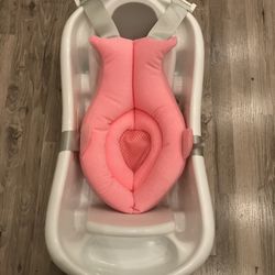 Baby Bathtub With Great Condition 