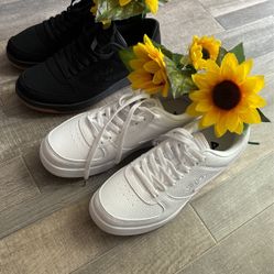 Fila Shoes For Men /Black Shoes size 8/White Shoes size 9/25$ Each