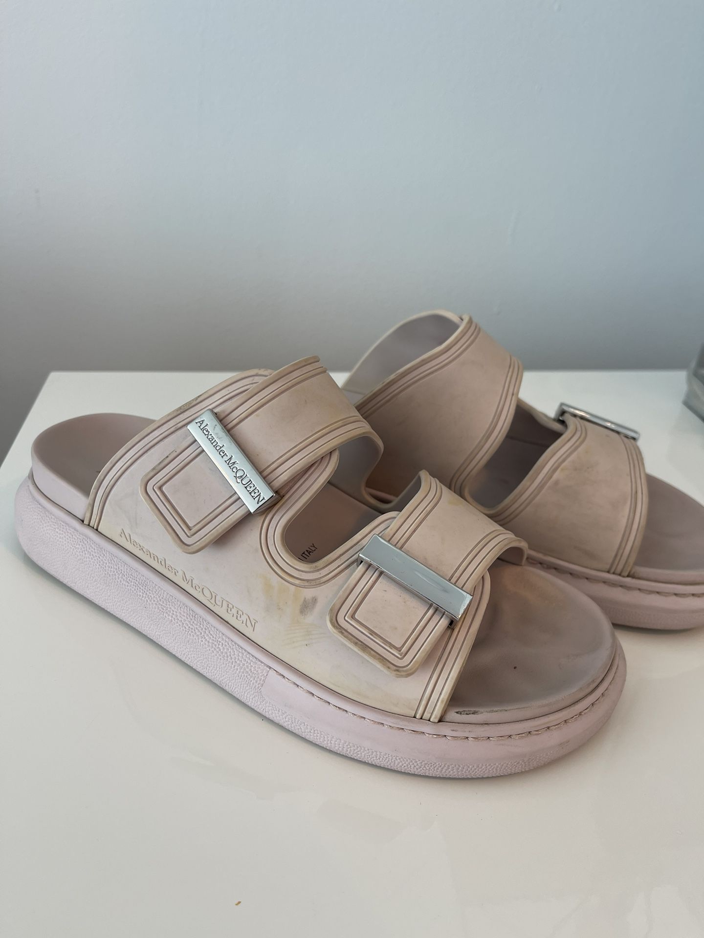 Alexander McQueen Sz 8