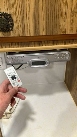 Under the counter kitchen AM/FM stereo