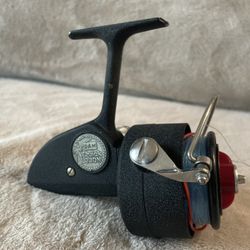 Dam Quick 330N Spinning Reel Germany Excellent Condition 