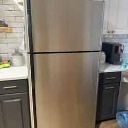 Kenmore Refrigerator 