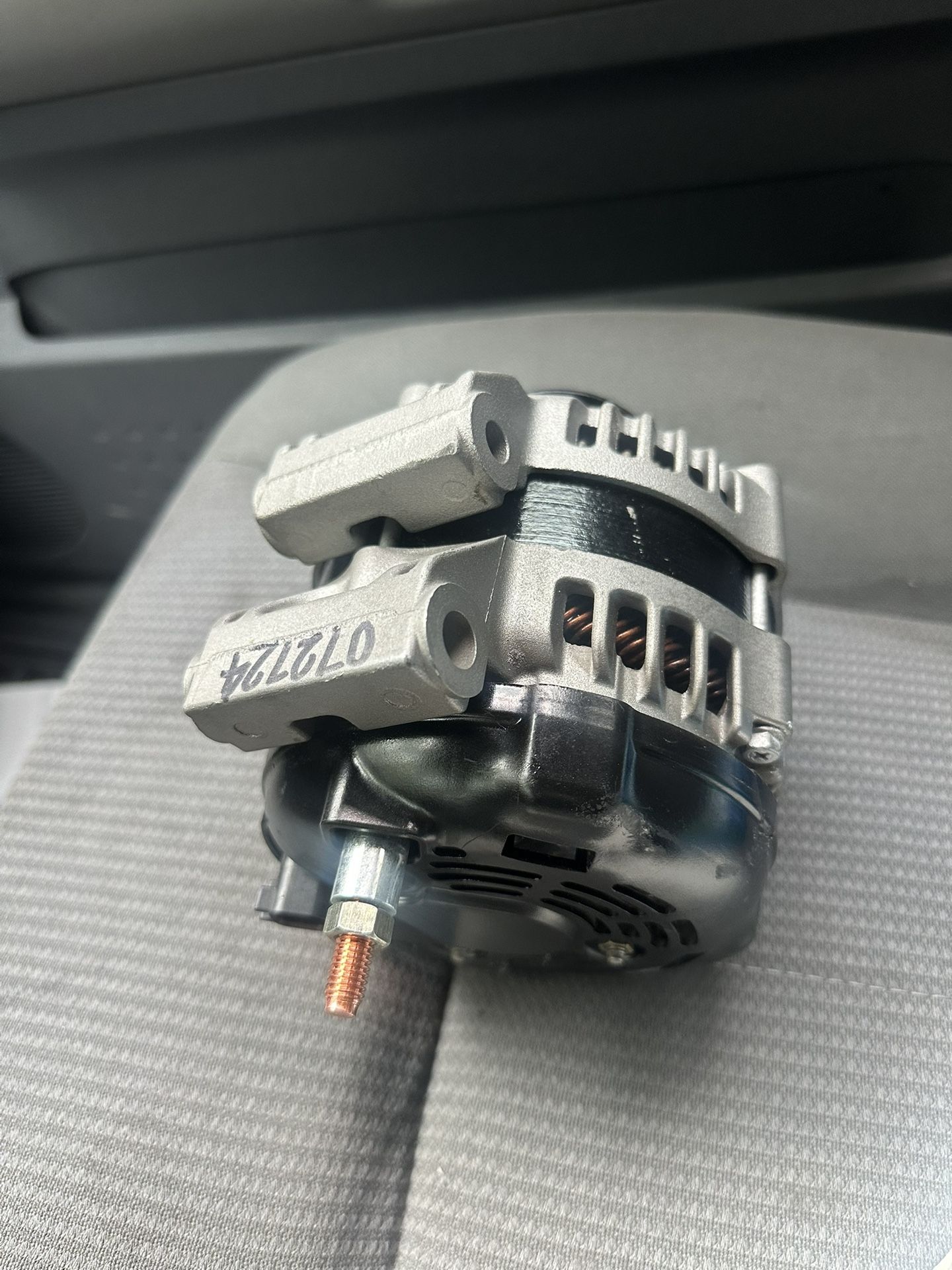 Alternator New Dodge Caravan Caravan 2011 -2020 () /2011-2014 Avenger