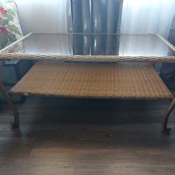 Lovely Ratten Coffee Table