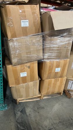 Brand-new Christmas Santa decorations — pallet load.