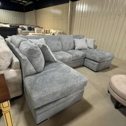 Casselbury Cement 2-Piece LAF Chaise Sectional
