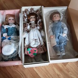 Vintage  Collectible  Dolls 12inc  And  12inc Each $25 From  1980s