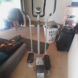 Sunny Elliptical Machine With Digital Screen