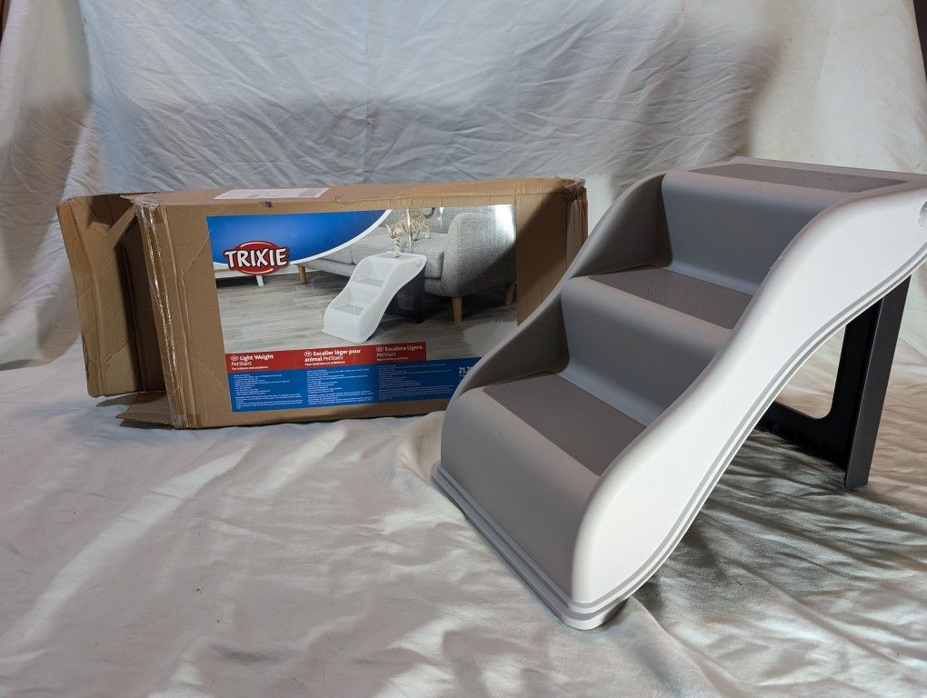 Trixie Light Weight 3 Step Petstairs