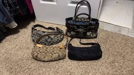 *pending pickup Vintage/Classic Coach Purse Collection