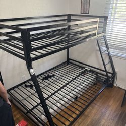 Bunk bed  twin/ full
