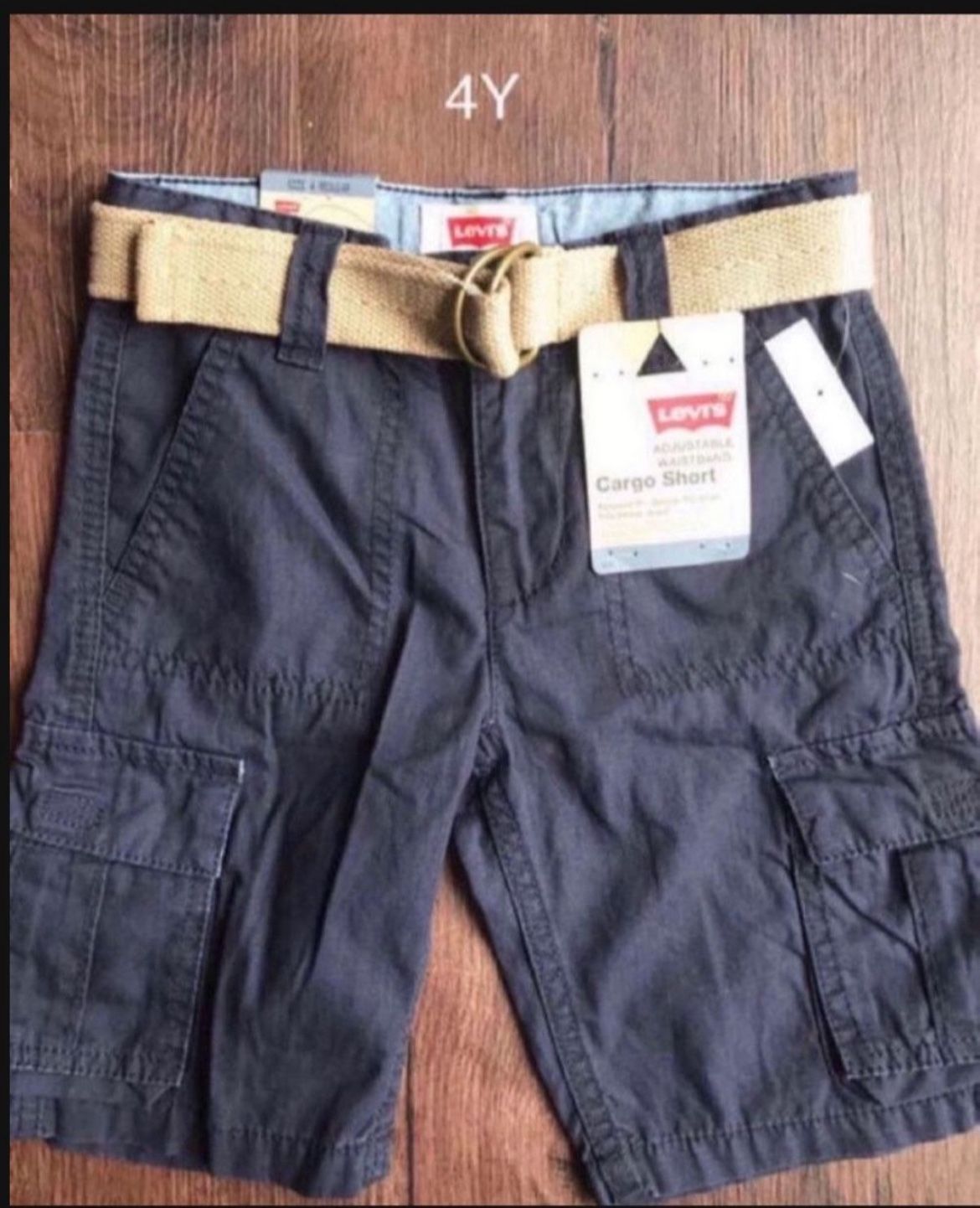 Brand New toddler shorts Levi’s, 4Y