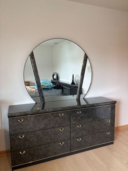 Full Bedroom set with Dresser