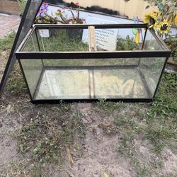 50 Gallon Aquarium With Metal Lid 