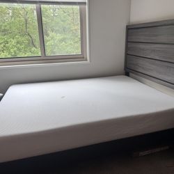 Joss Queen Gray Panel Bed + Zinus Green Tea Cooling Mattress – Excellent Condition, Used <1 Year ($300)