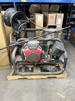 Hot Water Commercial Pressure Washer, 4000 PSI, 4 GPM, Honda Engine