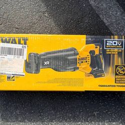 DEWALT 20V XR Brushless Reciprocating Saw