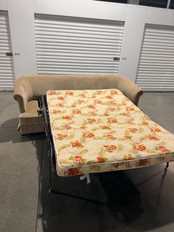 Beautiful MCM style Tan Traditional Sleeper Sofa Queen size