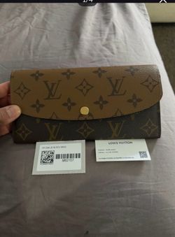 Louis Vuitton Emilie wallet