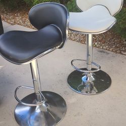 Set Of 2 Bar Stools