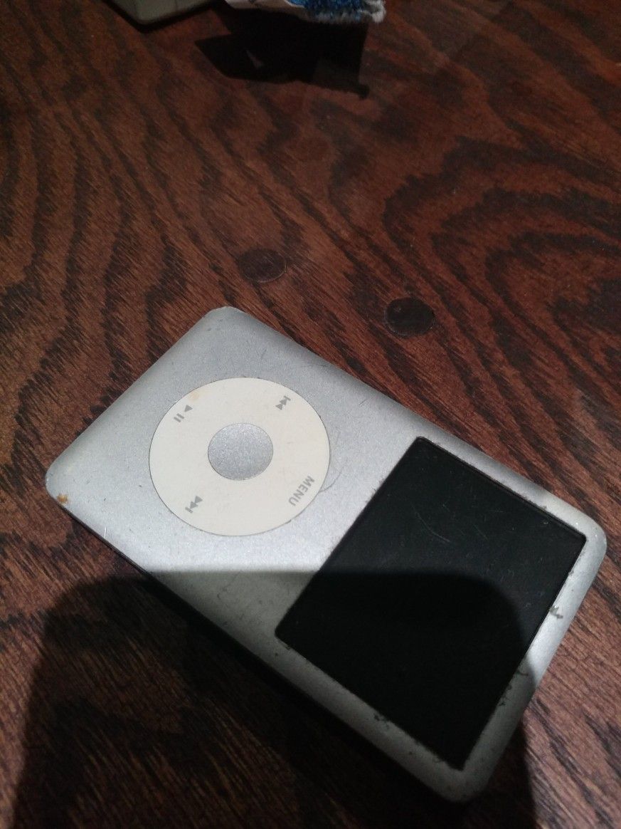 APPLE IPOD for Sale in Long Beach, CA OfferUp