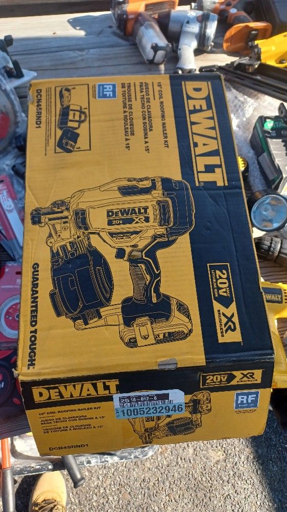 20V MAX Lithium-Ion 15-Degree Electric Cordless Roofing Nailer Kit with 2.0Ah Battery Charger and Bag