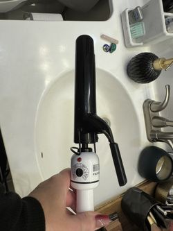 Hot Tools Pro Artist Nano Ceramic Curling Iron 1.25”